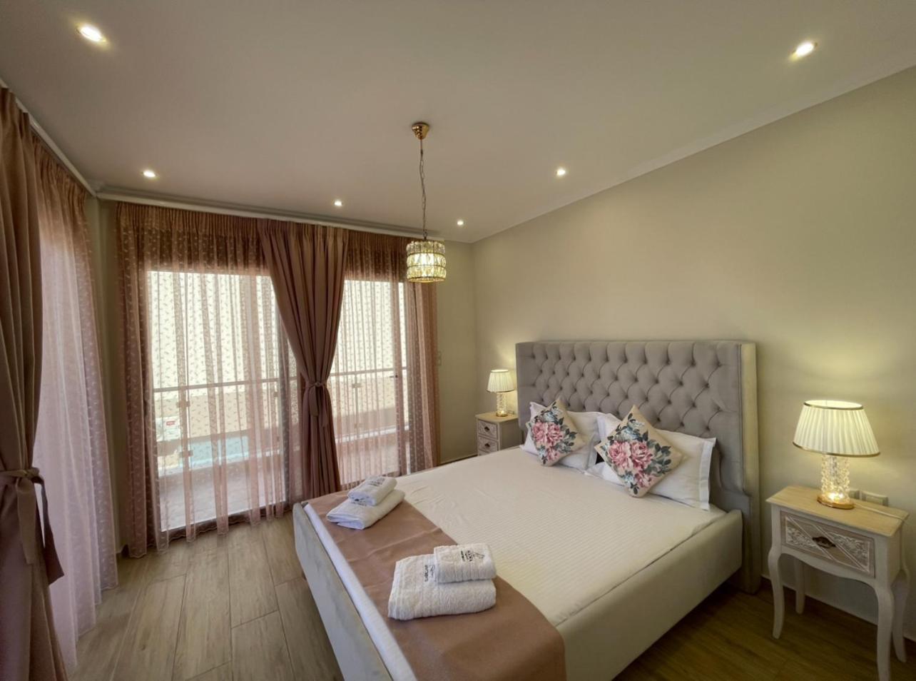 Agora Luxury I Villa *